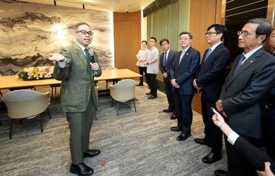 中信銀亞灣分行AUM雙位數成長 卓揆肯定助攻留財引資