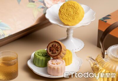 中秋送禮吹精品風!月餅禮盒拚美學 茶香、燕窩、花影成新寵