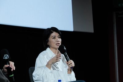 嚴藝文現身名導影展！用《欠婚》為例　揭明星光環「背後真實貌」