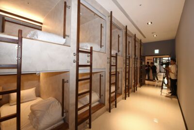 白沙屯拱天宮第二香客大樓開幕　首創膠囊旅館最低500元起