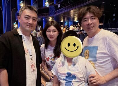 頻傳逃稅遭軟禁！梁赫群巧遇老高本人　曬合照「夫妻真實行蹤曝光」