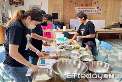 黃偉哲8年翻轉台南福利思維　51萬人次受惠「受助者變助人者」