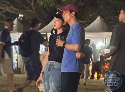 變身軟萌老爸立牌 直擊邱澤約會放閃許瑋甯