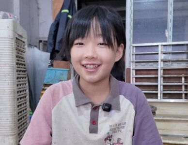 市場女孩練就「殺魚」俐落身手 9歲出道即巔峰成「老師傅」