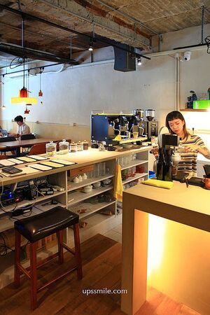 ▲五年咖啡 Five Years Coffee士林天母老宅咖啡廳。（圖／《UPSSMILE向上的微笑萍子》授權提供）