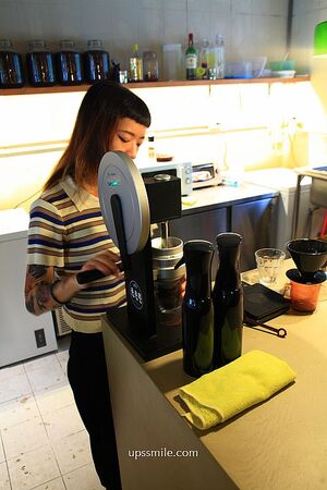 ▲五年咖啡 Five Years Coffee士林天母老宅咖啡廳。（圖／《UPSSMILE向上的微笑萍子》授權提供）