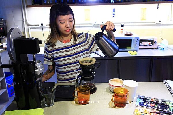 ▲五年咖啡 Five Years Coffee士林天母老宅咖啡廳。（圖／《UPSSMILE向上的微笑萍子》授權提供）