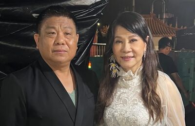 《戲說》男星竟是加油站站長! 身份起底...揭與大咖天后私下互動