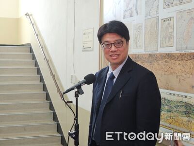 藍中評委提「和平統一」 邱垂正:兩岸條例設有高門檻