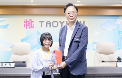 桃市瑞梅國小陳品媗榮獲總統教育獎　張善政盛讚勇敢逐夢