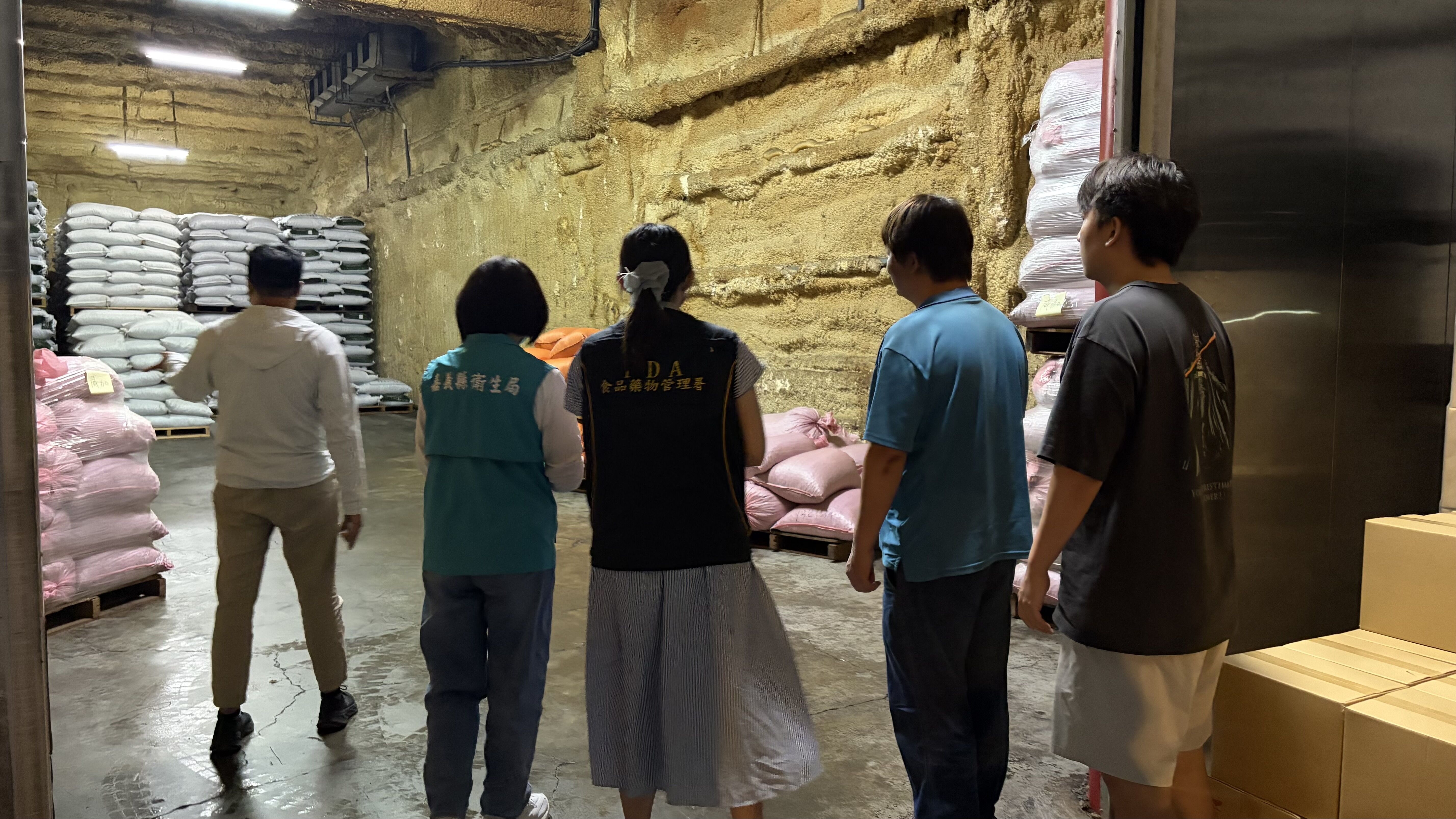 ▲▼   嘉義縣衛生局追查問題苦茶油 急查流向落實下架守護食安   。（圖／嘉義縣政府提供）