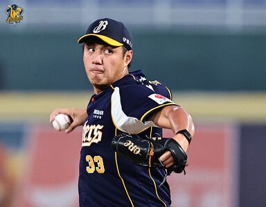 兄弟第3局暴力猛攻撕裂桃猿防線　鄭浩均睽違61天再奪勝投