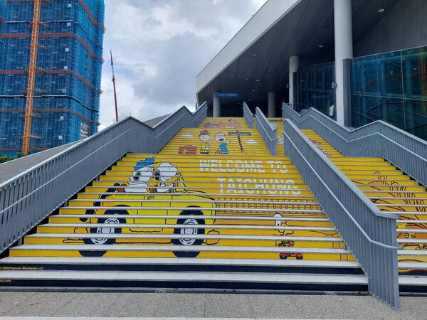 ▲▼史努比與兄弟8月1日至8月15日快閃水湳轉運中心。（圖／台中市交通局提供）