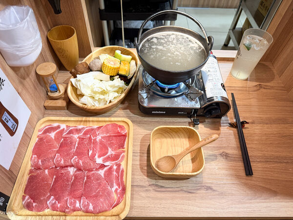 ▲▼淡路島天然撈生麵 八德店。（圖／《Viviyu小世界》授權提供）