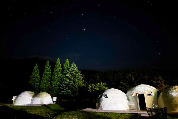 ▲▼GLAMPROOK飯綱高原豪華露營，帳篷、晚餐宵夜與星空一次滿足。（圖／《飛天璇的口袋》授權提供）