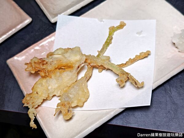 ▲▼へぎ蕎麦処むろしま必吃布海苔蕎麥麵，還有天婦羅、串燒配新潟地酒。（圖／《DARREN蘋果樹旅遊玩樂誌》授權提供）