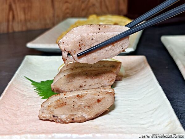 ▲▼へぎ蕎麦処むろしま必吃布海苔蕎麥麵，還有天婦羅、串燒配新潟地酒。（圖／《DARREN蘋果樹旅遊玩樂誌》授權提供）