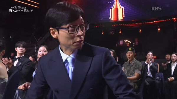 青龍／與邊佑錫、高允貞一起奪獎！劉在錫嚇傻「滿臉驚慌」：我？
