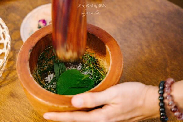 ▲▼小雨林由60年老穀倉改建，隱身礁溪秘境，是話題新開幕民宿。（圖／《黑皮的旅遊筆記》授權提供）