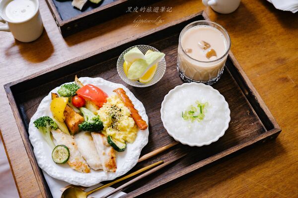 ▲▼小雨林由60年老穀倉改建，隱身礁溪秘境，是話題新開幕民宿。（圖／《黑皮的旅遊筆記》授權提供）