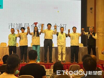黃國昌、謝龍介同台府城城市論壇 聚焦交通、教育與地方治理