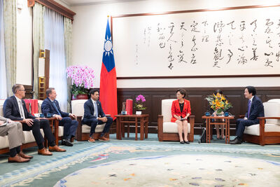 解讀美議員訪台　學者：釋訊號促立院速通過無人機特別條例