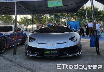 3500萬藍寶堅尼現身!超跑大軍攻佔中央公園 引擎聲浪炸裂