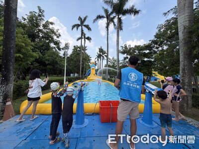 夏浪祭「一波又起」水道登場　逾5千遊客湧入消暑玩翻天