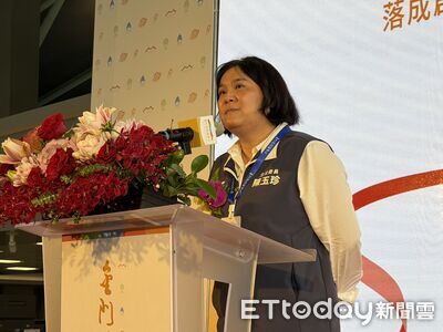小三通中轉擠壓金門鄉親機位　陳玉珍提包機位、交通船雙解方