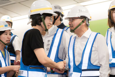 控蘇巧慧萬大線視察「插隊」 鄧凱勛:為選舉蹭侯友宜造成人員困擾