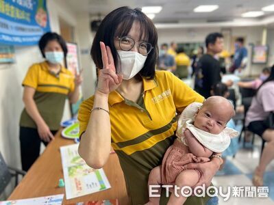 竹秀邀親子宣導哺乳撇步!出生1小時試餵最好 寶寶睡眠五守則