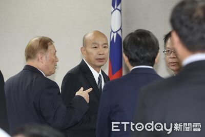 快訊/傅崐萁沒來藍白不敢簽 韓國瑜又怒:立法院被黑暗力量控制