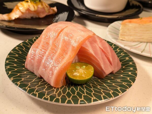 ▲一年一度的爭鮮鮭魚季重磅回歸。（圖／記者黃士原攝）