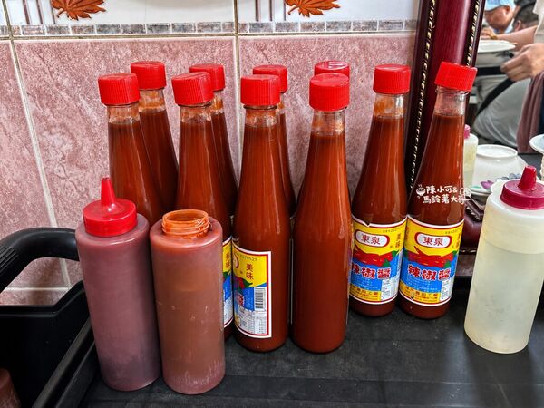 ▲▼康康豬豬血湯位在台中豐原，主打豬血湯、綜合湯與炒麵，是在地排隊早餐名店。（圖／《陳小可的吃喝玩樂》授權提供）