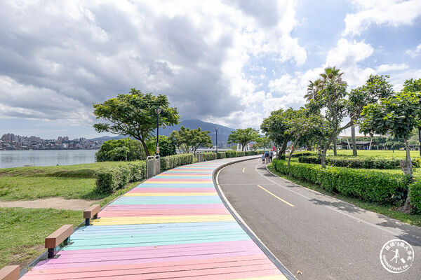 ▲▼2026八里城市沙雕展於新北市八里左岸公園登場，以三麗鷗San-X Universe角色打造16座沙雕作品，展至9月28日。（圖／《桃桃's旅人手札》授權提供）
