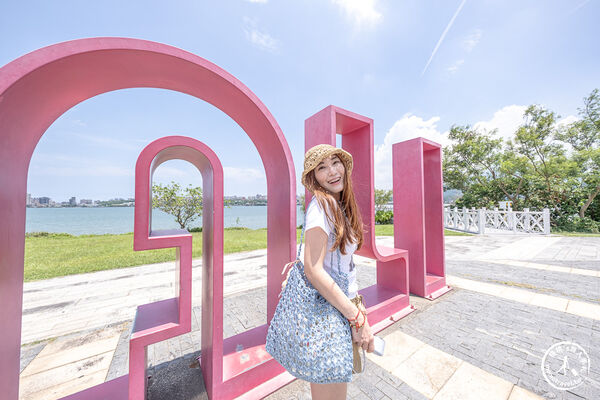 ▲▼2026八里城市沙雕展於新北市八里左岸公園登場，以三麗鷗San-X Universe角色打造16座沙雕作品，展至9月28日。（圖／《桃桃's旅人手札》授權提供）