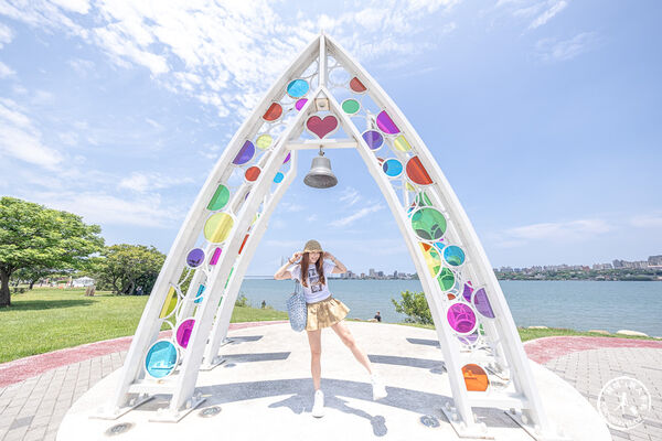 ▲▼2026八里城市沙雕展於新北市八里左岸公園登場，以三麗鷗San-X Universe角色打造16座沙雕作品，展至9月28日。（圖／《桃桃's旅人手札》授權提供）