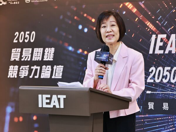 ▲經濟部政務次長江文若表示政府和企業站在一起，共同打造台灣貿易產業的新成長動能。（圖／IEAT提供）