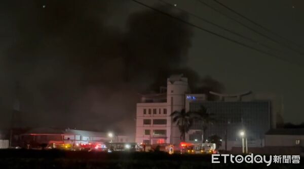 ▲▼台南嚴重火警。（圖／記者林東良翻攝）