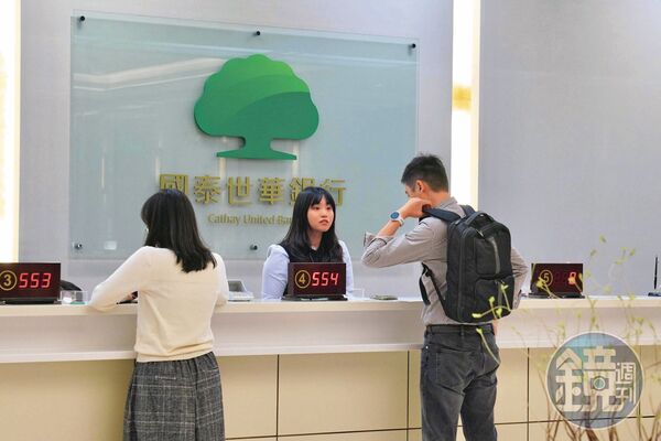 李奕樵認為，年輕人可適度利用貸款建立曝險，讓人生各階段平均承擔市場風險。