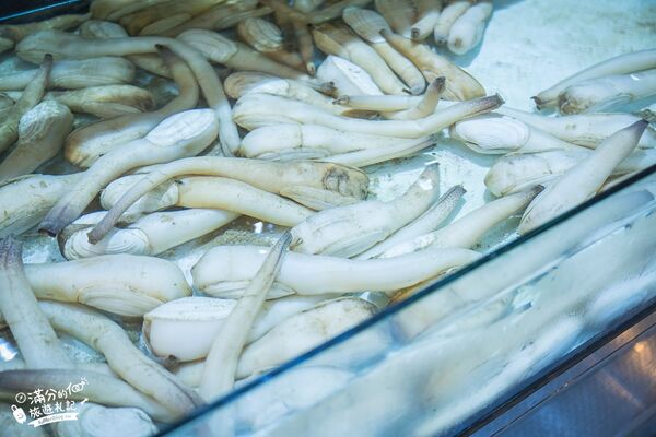 ▲▼八斗子海鮮餐廳打造夢幻大水槽，邊賞魚群邊享海鮮盛宴。（圖／《滿分的旅遊札記》授權提供）