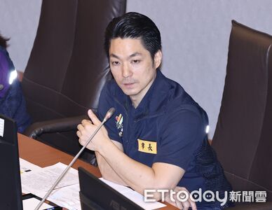 白海豚來襲恰逢父親節　蔣萬安「防颱優先」之後再和家人補過節
