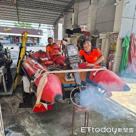 ▲中度颱風「白海豚」可能為台南帶來降雨，台南市消防局已完成防颱應變整備。（記者林東良翻攝，下同）