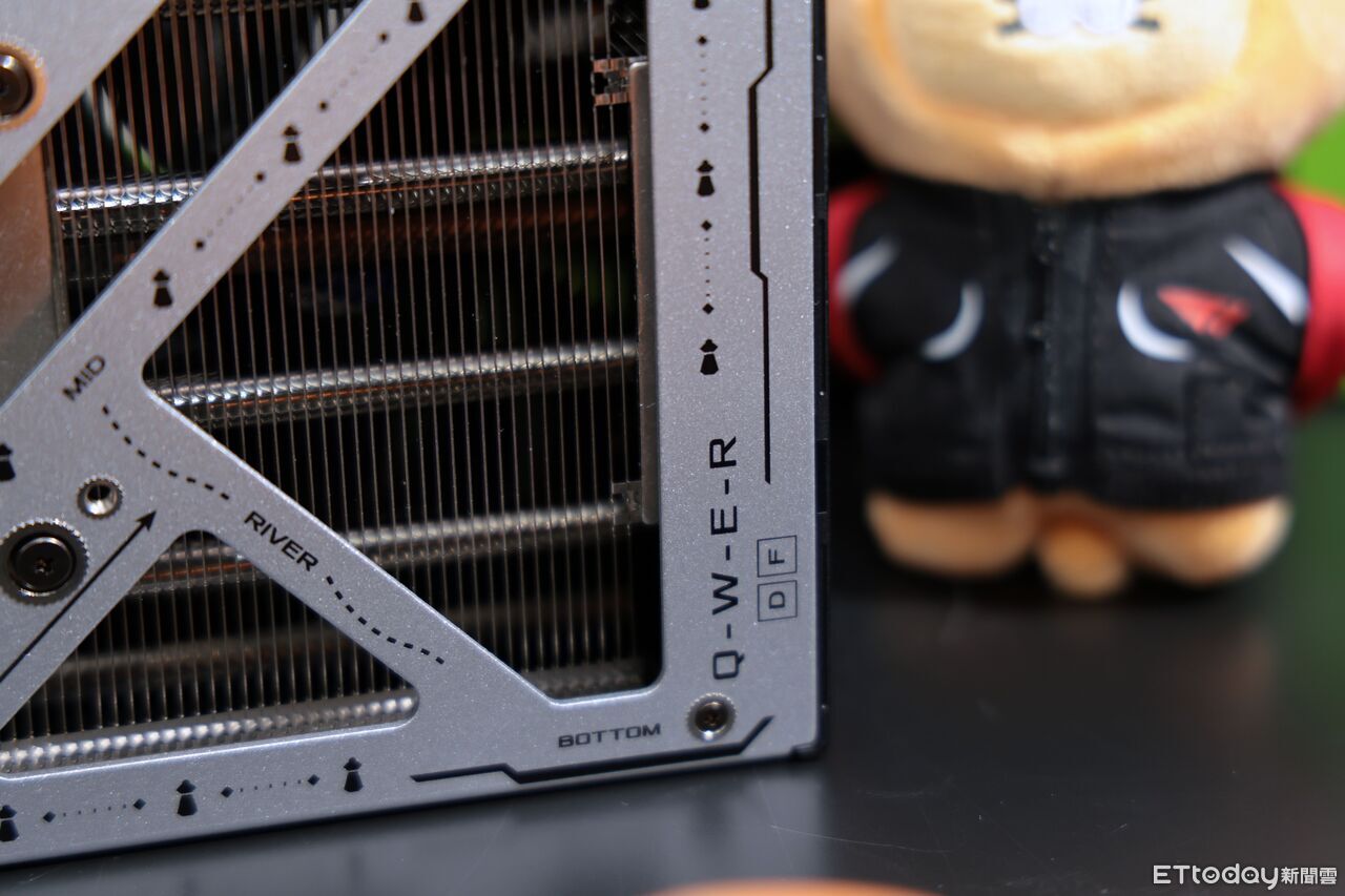 ▲▼   T1 X ASUS          。（圖／記者蘇晟彥攝）