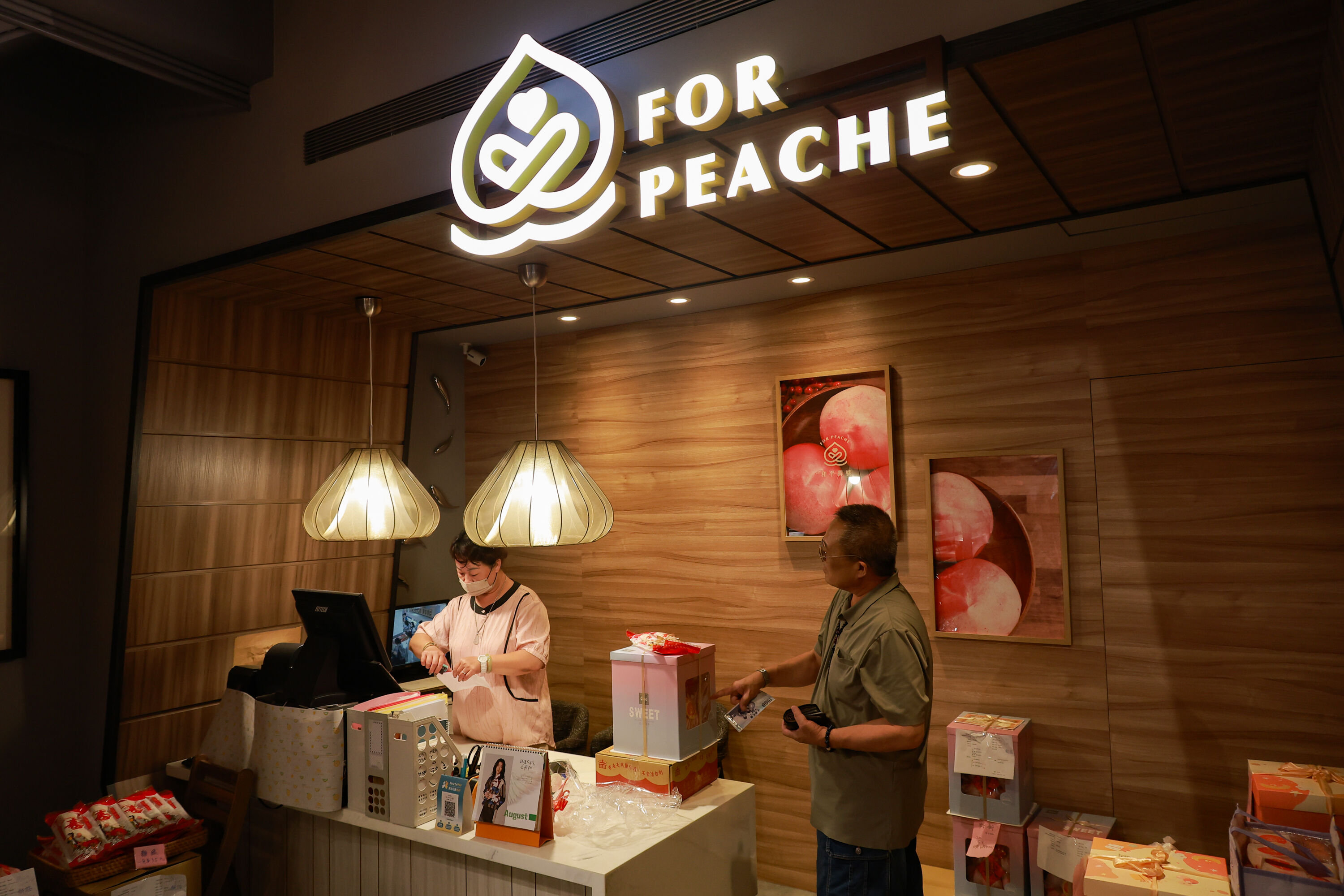 ▲▼新莊廟街特色店家再造示範計畫媒體踩線團活動。(圖/記者周宸亘攝)