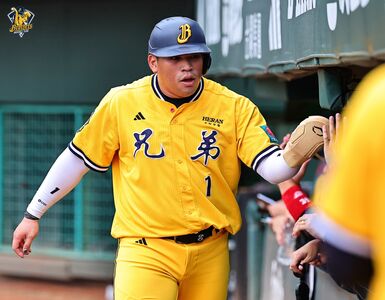 兄弟18安火力全開10比2橫掃台鋼　羅戈8局好投奪第8勝