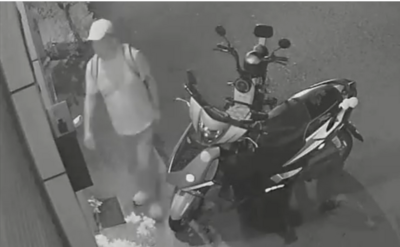白衣男夜晚按門鈴摸包!女婿跨縣急報警 真相是參選人在拜票
