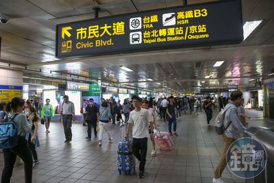 新冠疫情飆升「大家卻不戴口罩」!醫曝最可怕事:不是病毒變厲害