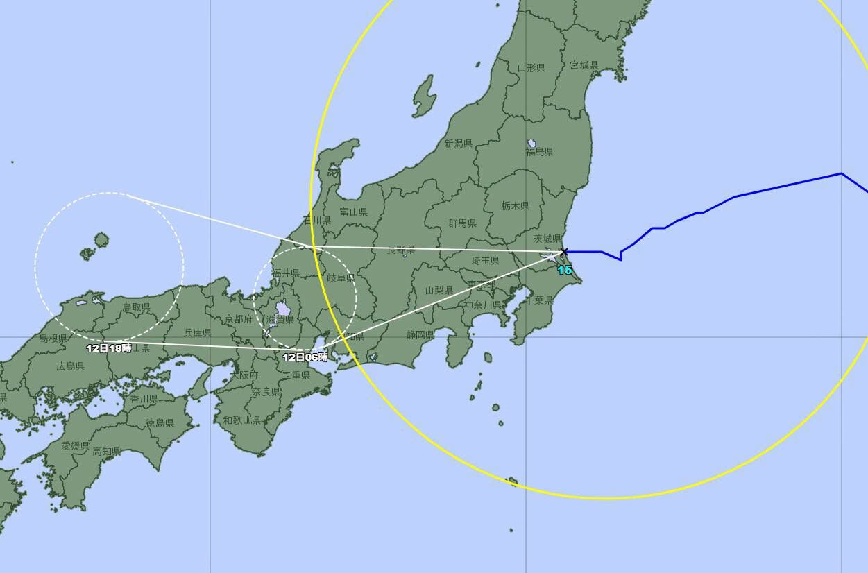 ▲昌鴻颱風11日晚間登陸茨城縣，創下日本75年來首度「東進西出」橫越本州的罕見路徑。（圖／翻攝自Facebook／台灣颱風論壇｜天氣特急）