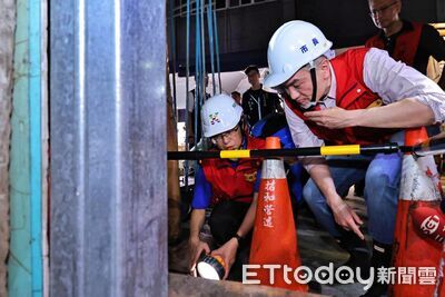 滿潮淹水風險未除！謝國樑夜巡愛四路　啟動SOP、抽水機全面待命